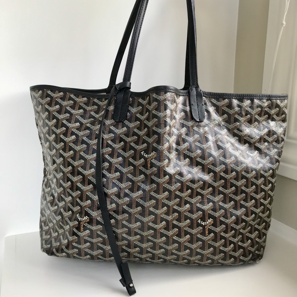 Goyard purse